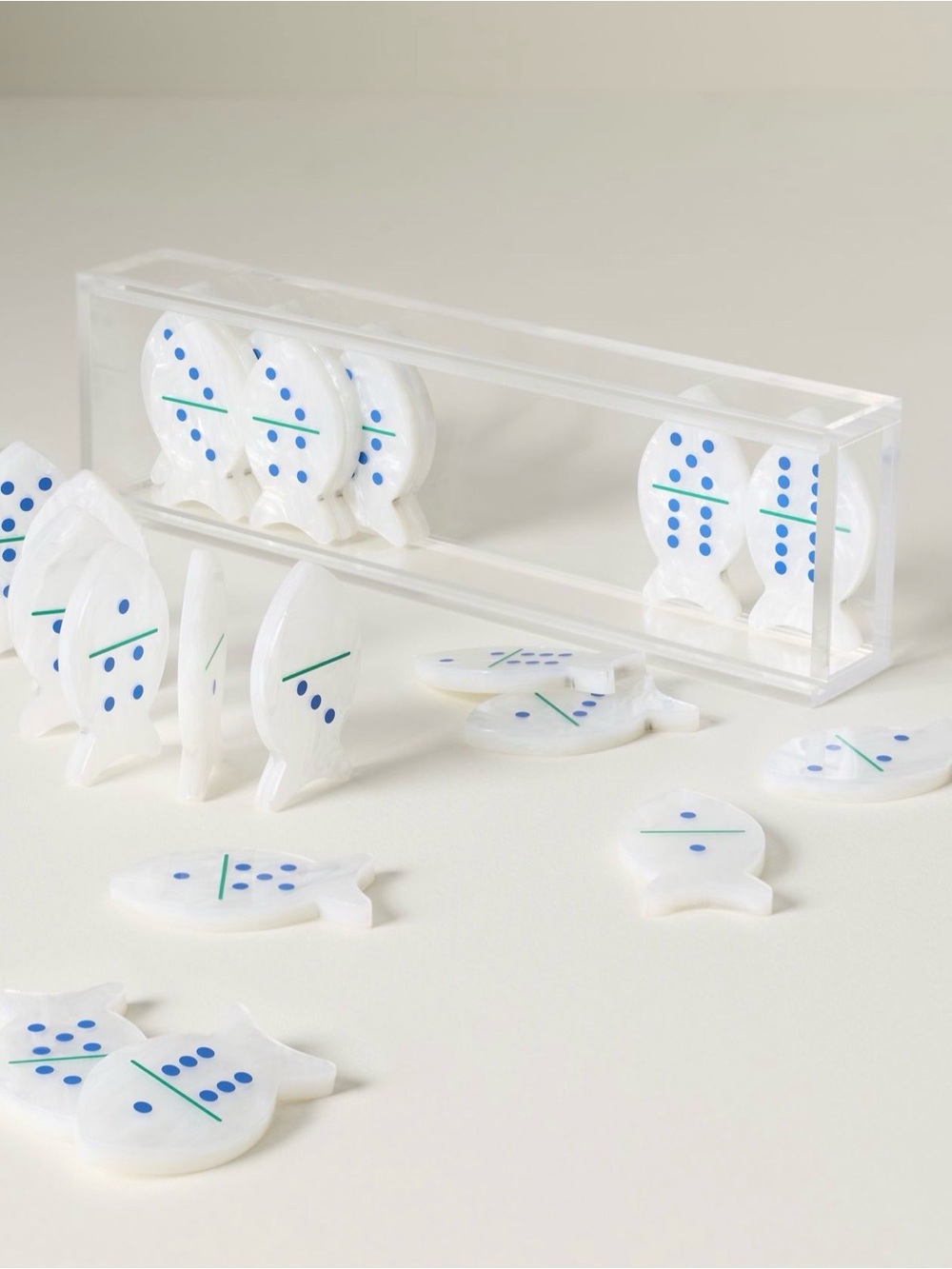 Acrylic fish dominoes set of 28 in a clear case - Picture 1 of 3